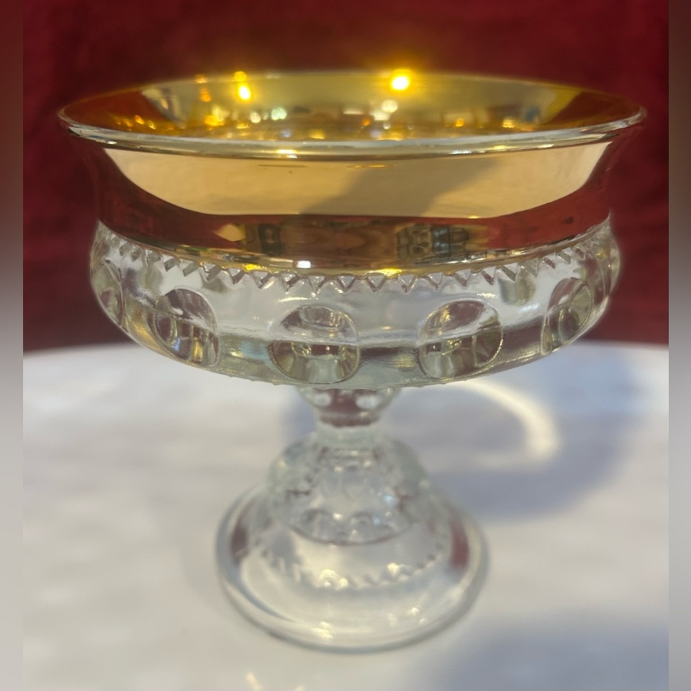 VTG Indiana Glass Kings Crown Thumbprint & Gold Flashing Rim 5.5” H And 5” D
